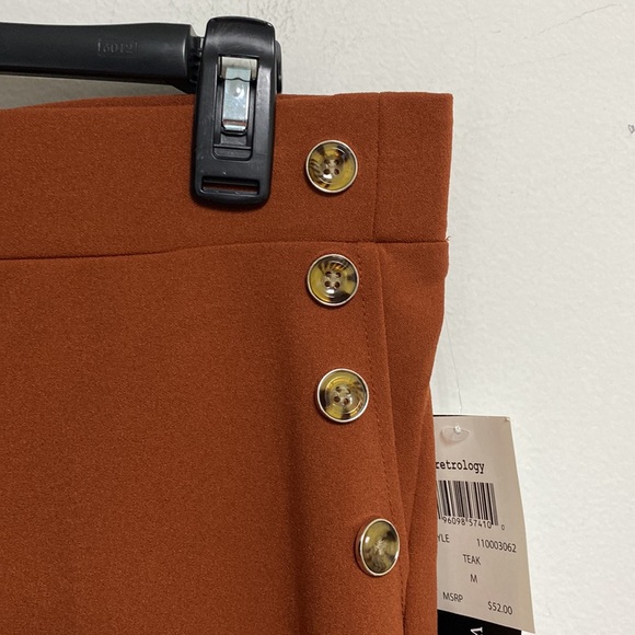 Retrology Women’s size M Teak color Comfort Waist stretch - Picture 3 of 5